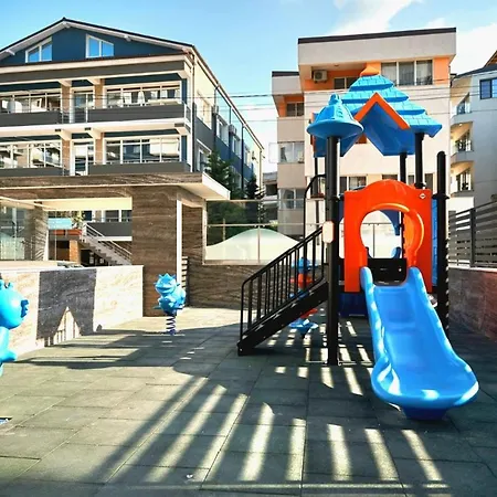 Smile Studio In Nord10 - Free Playground N Pool